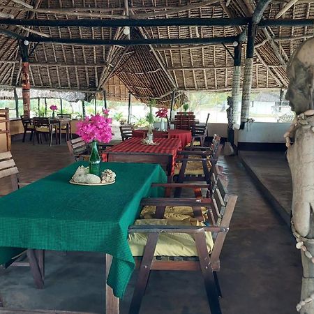 Funky Squids Beach Resort Bagamoyo Dış mekan fotoğraf