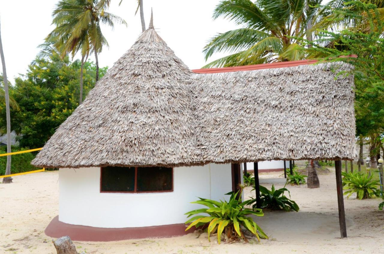 Funky Squids Beach Resort Bagamoyo Dış mekan fotoğraf